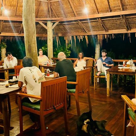 Nyande Raja Ampat Hotel Pulau Mansuar Exterior foto